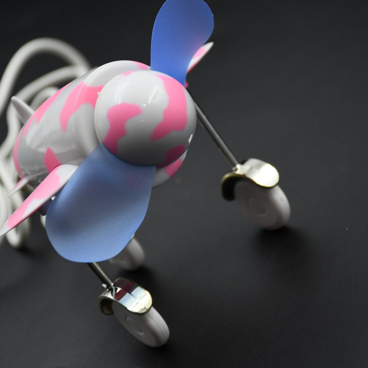 USB Airplane-Shaped Desk Fan